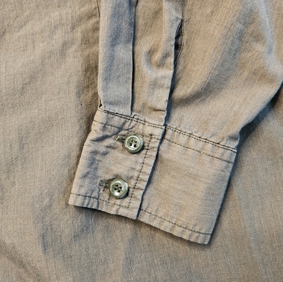 Pretty Petite Sophisticate Size 10 Fitted Button Down Ladies Green Shirt Nice - Picture 4 of 5